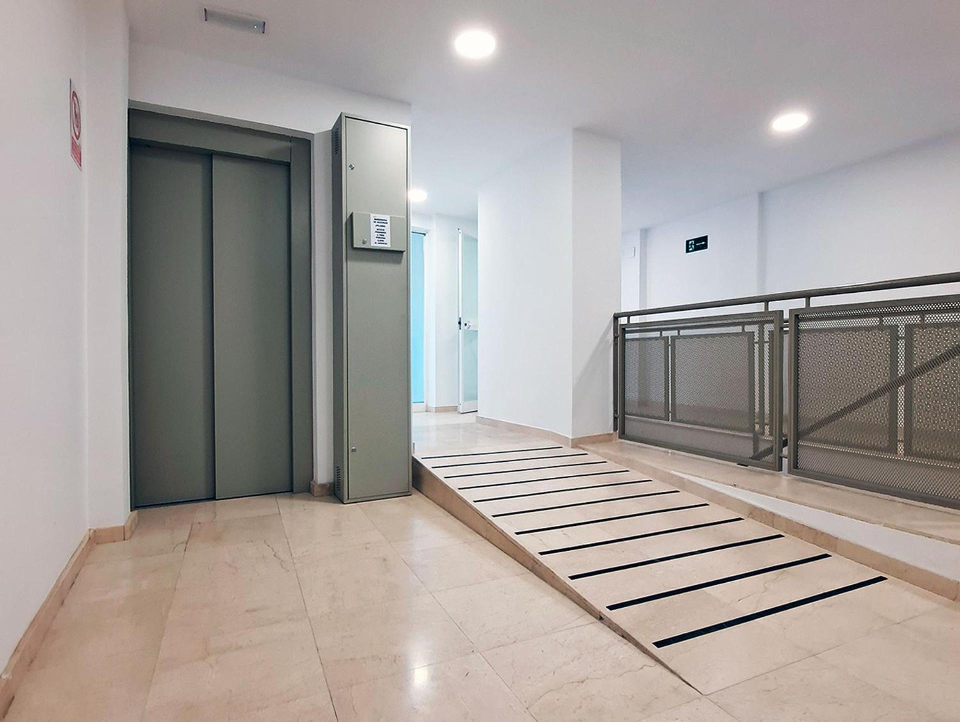 Don Miguel, Apartamento Y Parking هويلفا المظهر الخارجي الصورة