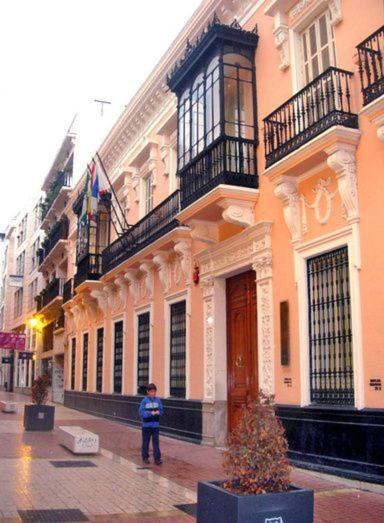 Don Miguel, Apartamento Y Parking هويلفا المظهر الخارجي الصورة